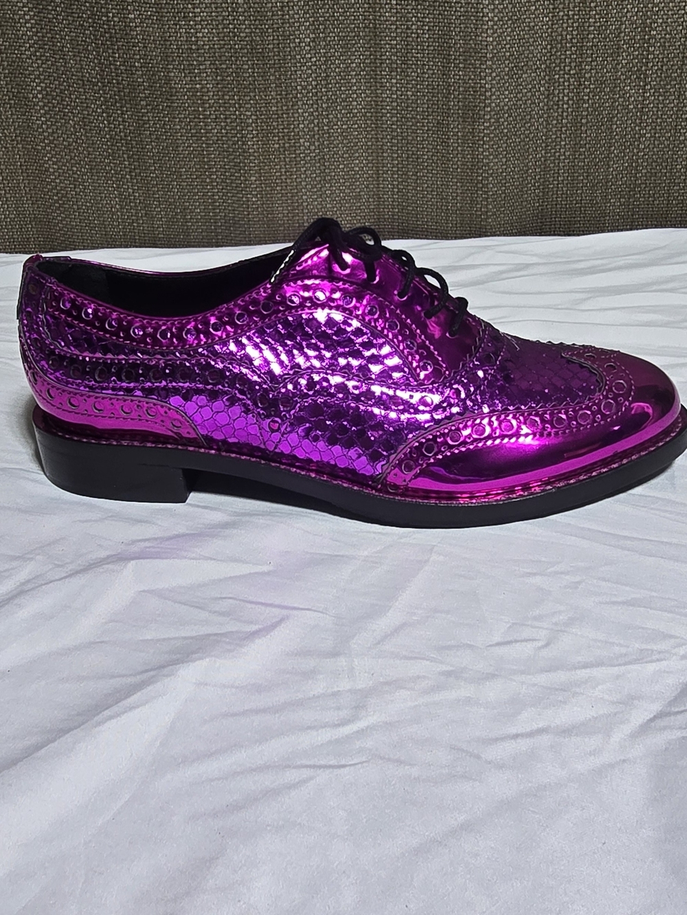 Women's Metallic Fuchsia Wingtip Loafer